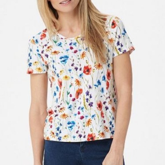 BROOKE SHIELDS Tops - BROOKE SHIELDS Timeless Short-Sleeve T-Shirt 1350